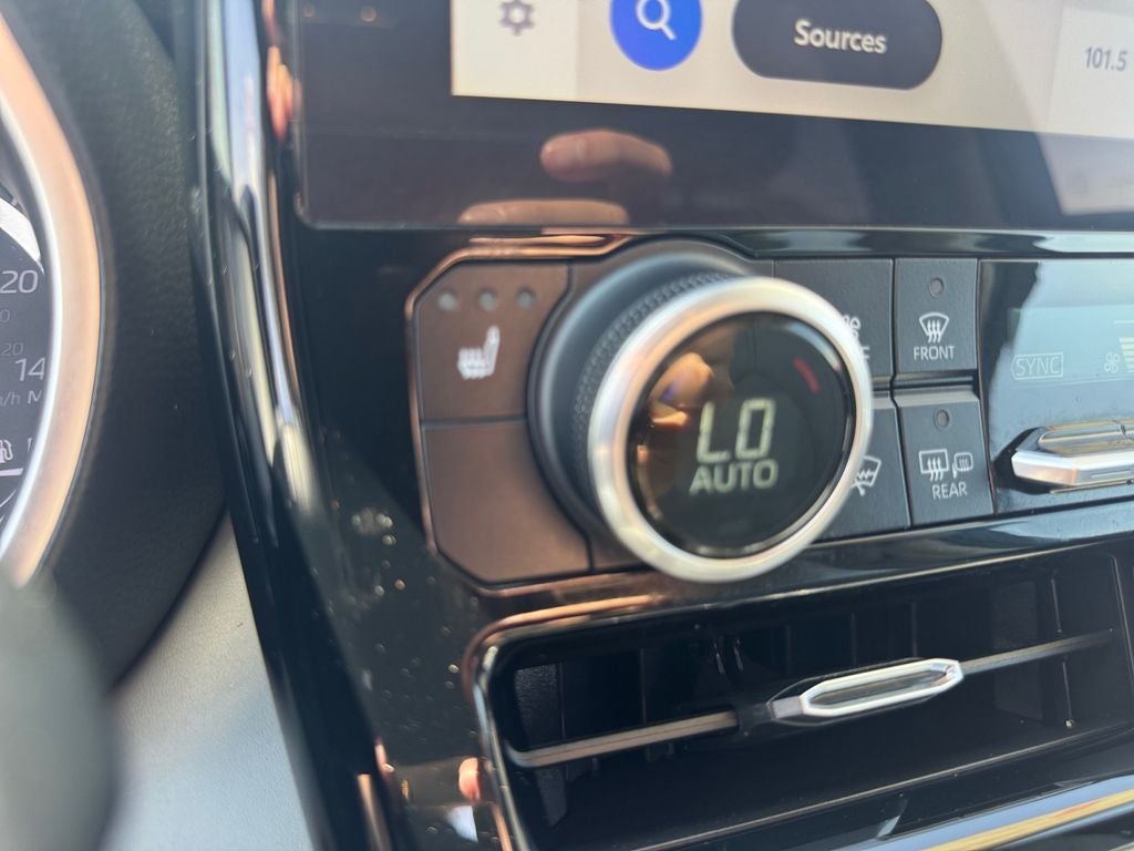 2024 Toyota Highlander Hybrid XLE