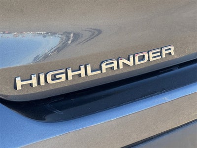 2023 Toyota Highlander LE
