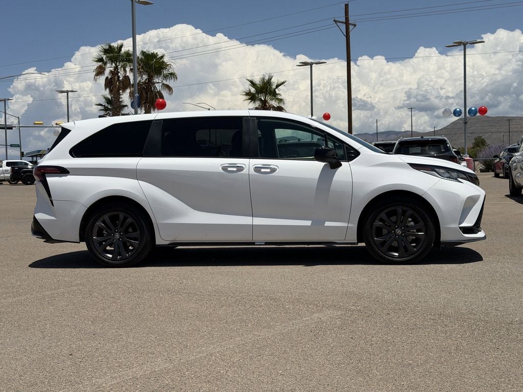 2025 Toyota Sienna XSE 7 Passenger