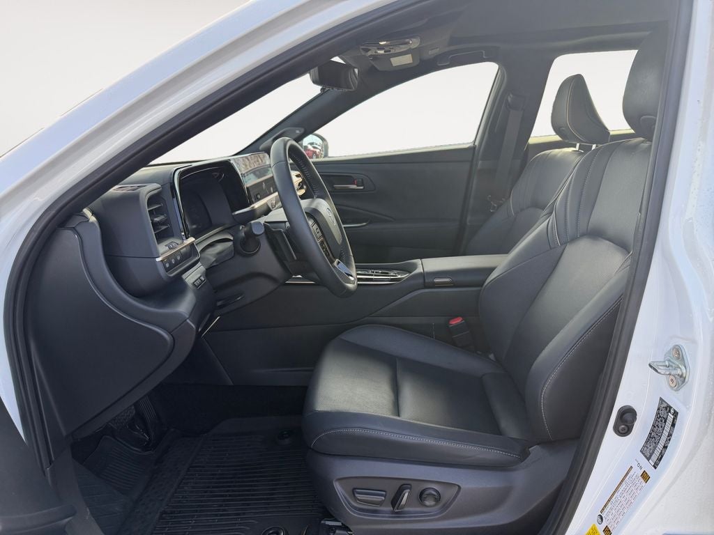 2025 Toyota Crown Signia XLE