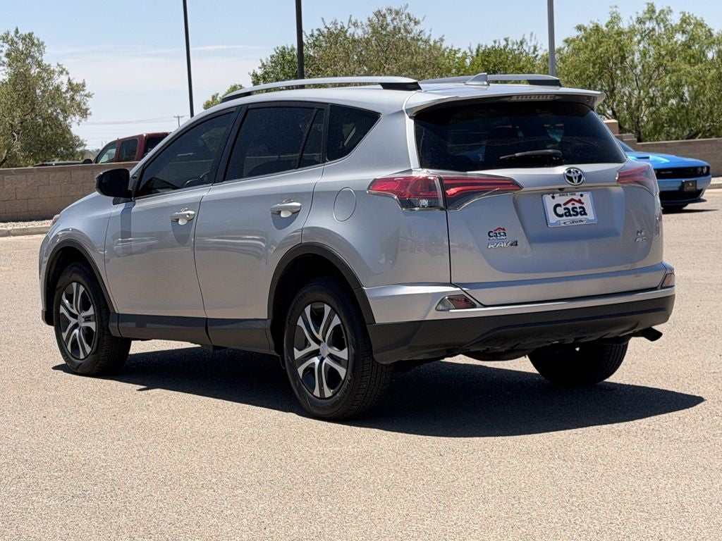 Used 2018 Toyota RAV4 LE with VIN JTMBFREV0JJ259163 for sale in Alamogordo, NM