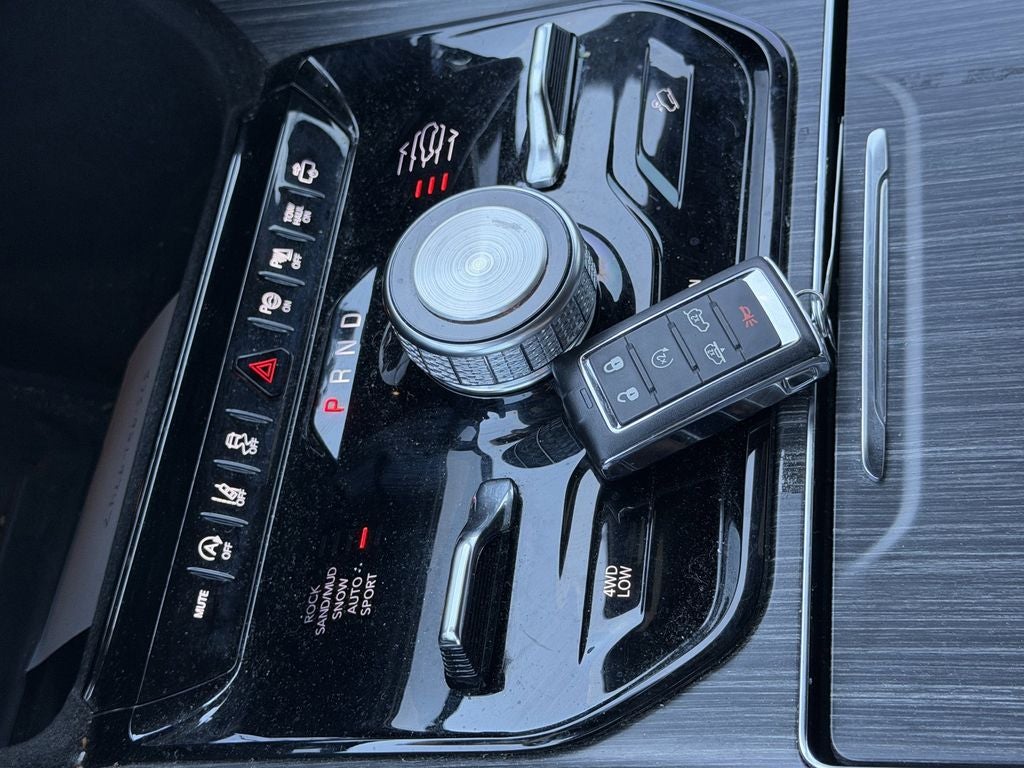 2023 Jeep Wagoneer Series III