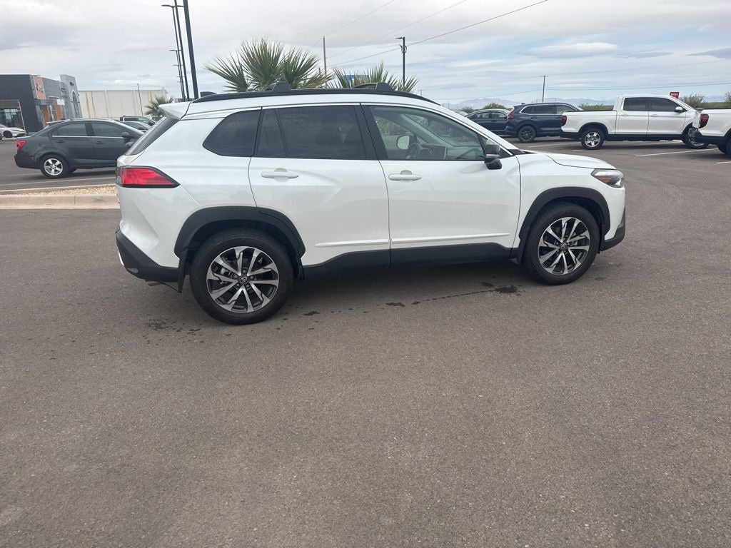 2025 Toyota Corolla Cross XLE