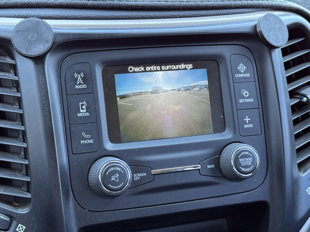 2016 Jeep Cherokee Sport