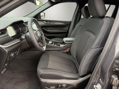 2025 Jeep Grand Cherokee Laredo X 4x2