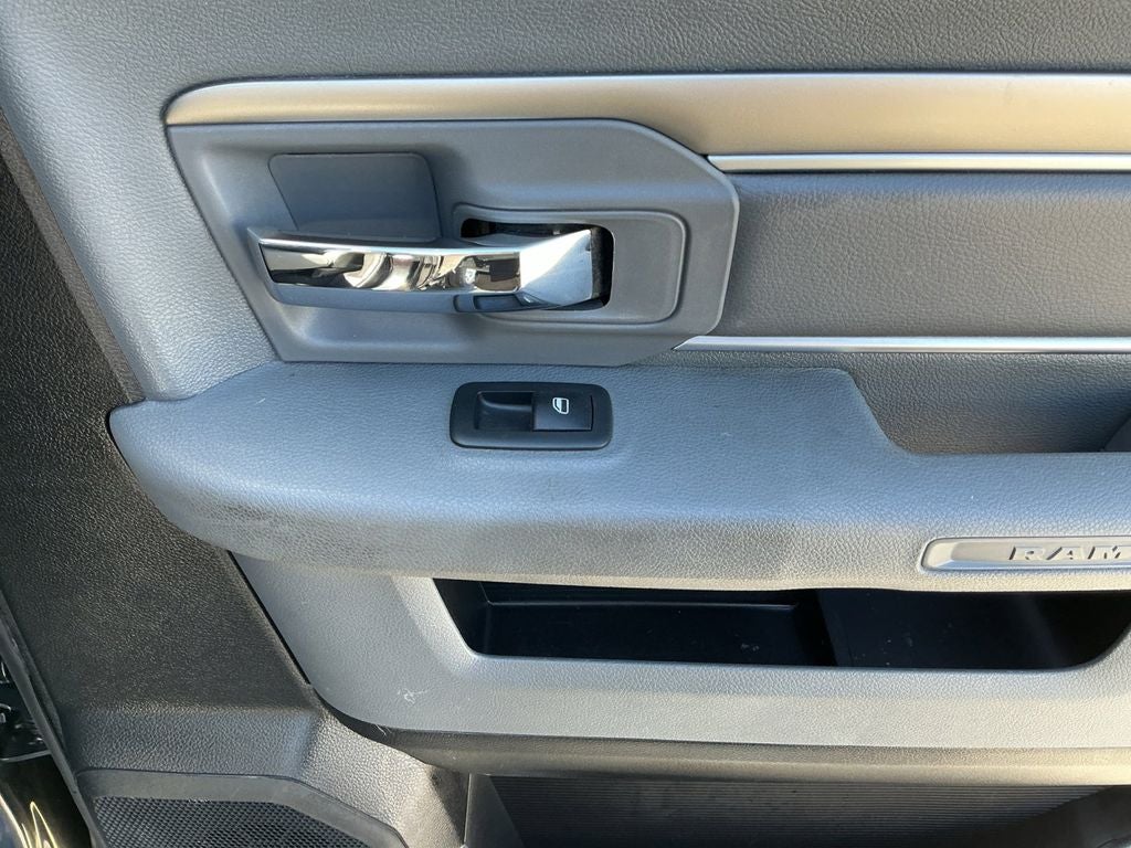 2018 RAM 1500 Big Horn Crew Cab 4x2 5'7' Box