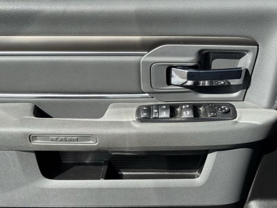 2019 RAM 1500 Classic SLT Crew Cab 4x4 6'4' Box
