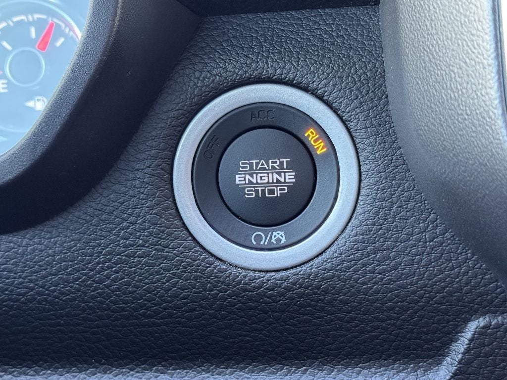 2021 RAM 1500 Lone Star Crew Cab 4x4 5'7' Box