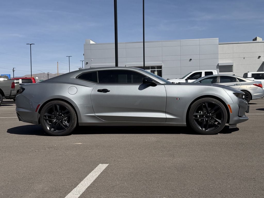 2023 Chevrolet Camaro RWD Coupe 2LT