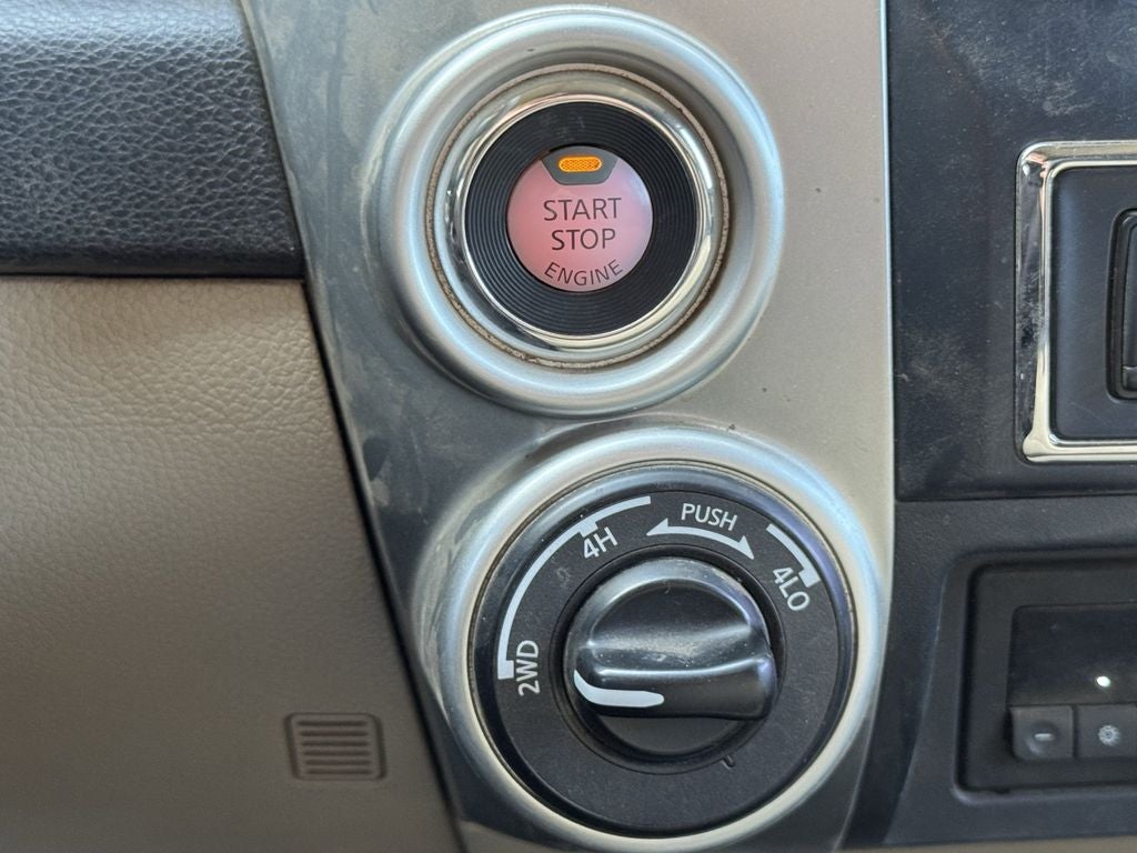 2017 Nissan TITAN XD SV Gas