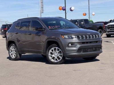 2024 Jeep Compass Latitude Lux FWD