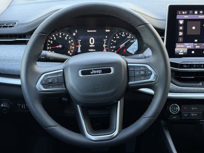 2024 Jeep Compass Latitude Lux FWD