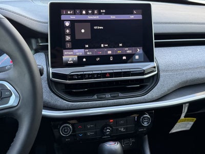 2024 Jeep Compass Latitude Lux FWD