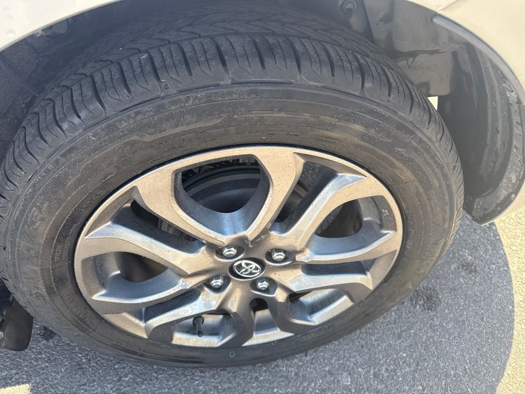 2019 Toyota Yaris Sedan LE