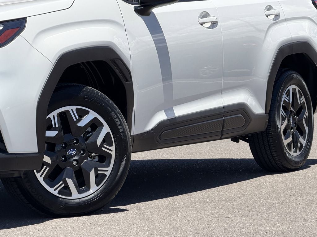 2025 Subaru Forester Base