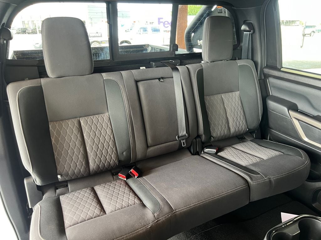 2024 Nissan Titan SV