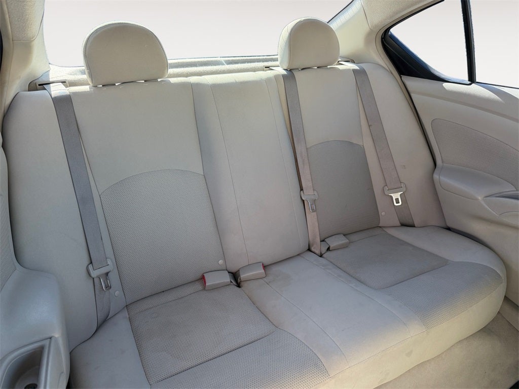 2013 Nissan Versa 1.6 SV