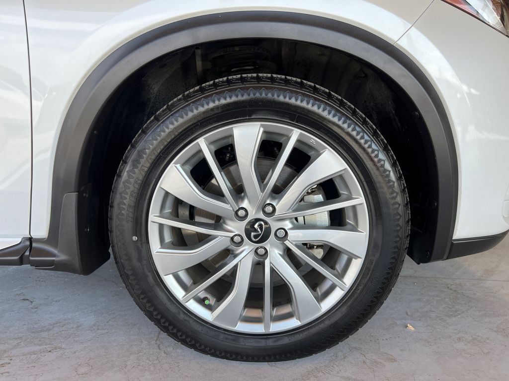 2023 INFINITI QX50 LUXE