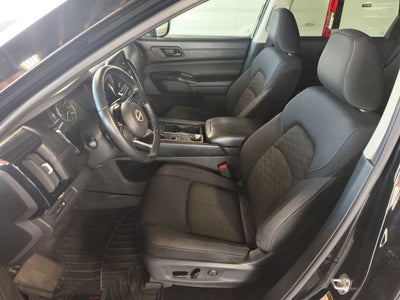 2023 Nissan Pathfinder SV