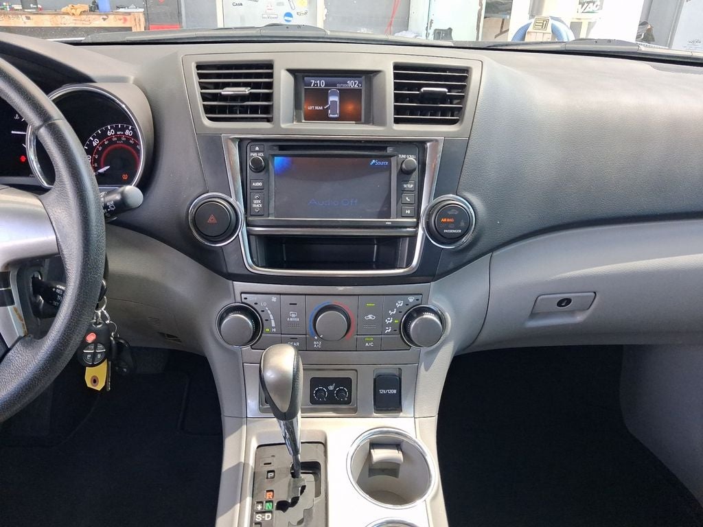 2013 Toyota Highlander SE