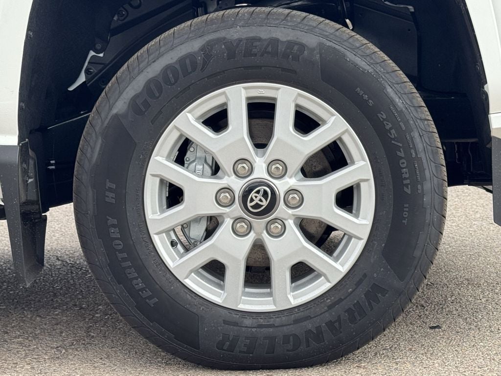 2025 Toyota Tacoma SR5