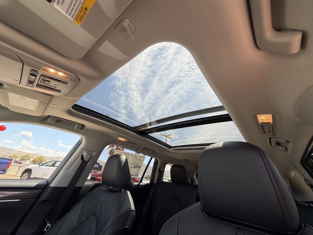 2026 Toyota Highlander Platinum - Photo 10