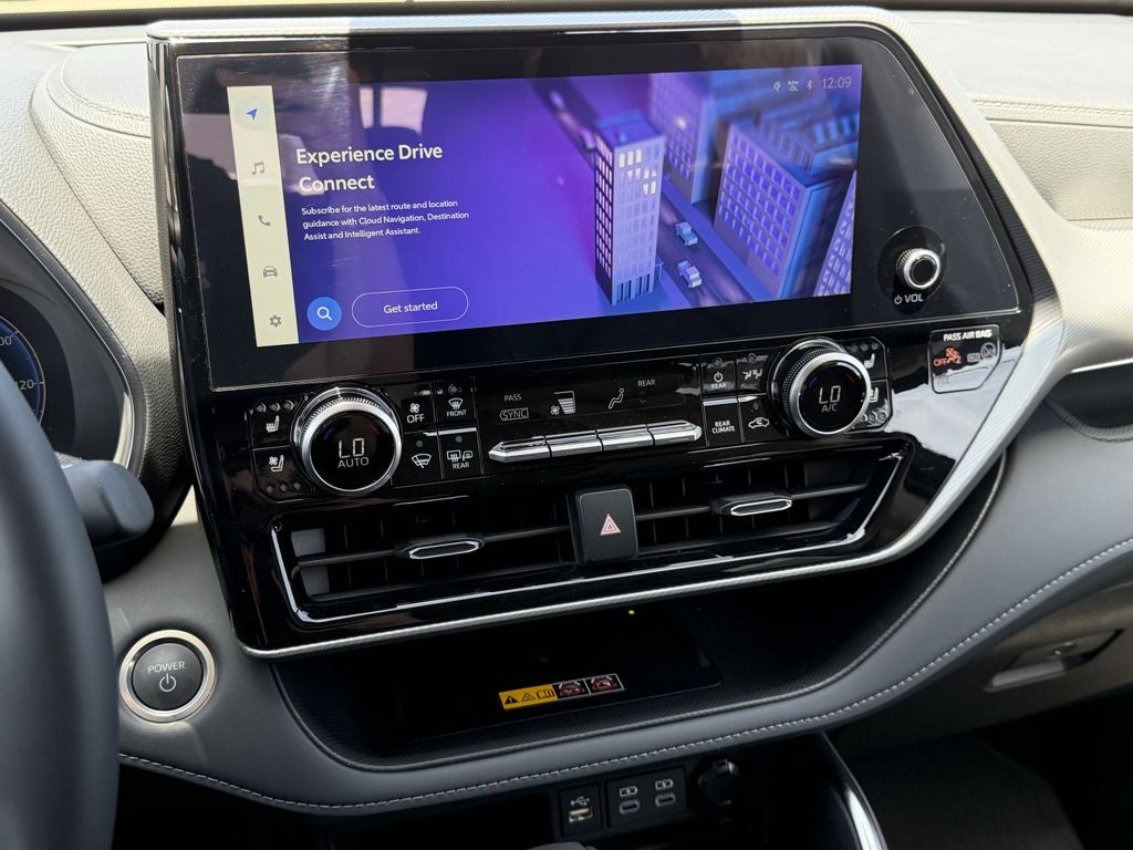 2026 Toyota Highlander Platinum - Photo 14
