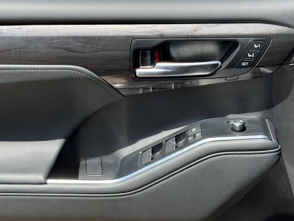 2026 Toyota Highlander Platinum - Photo 20