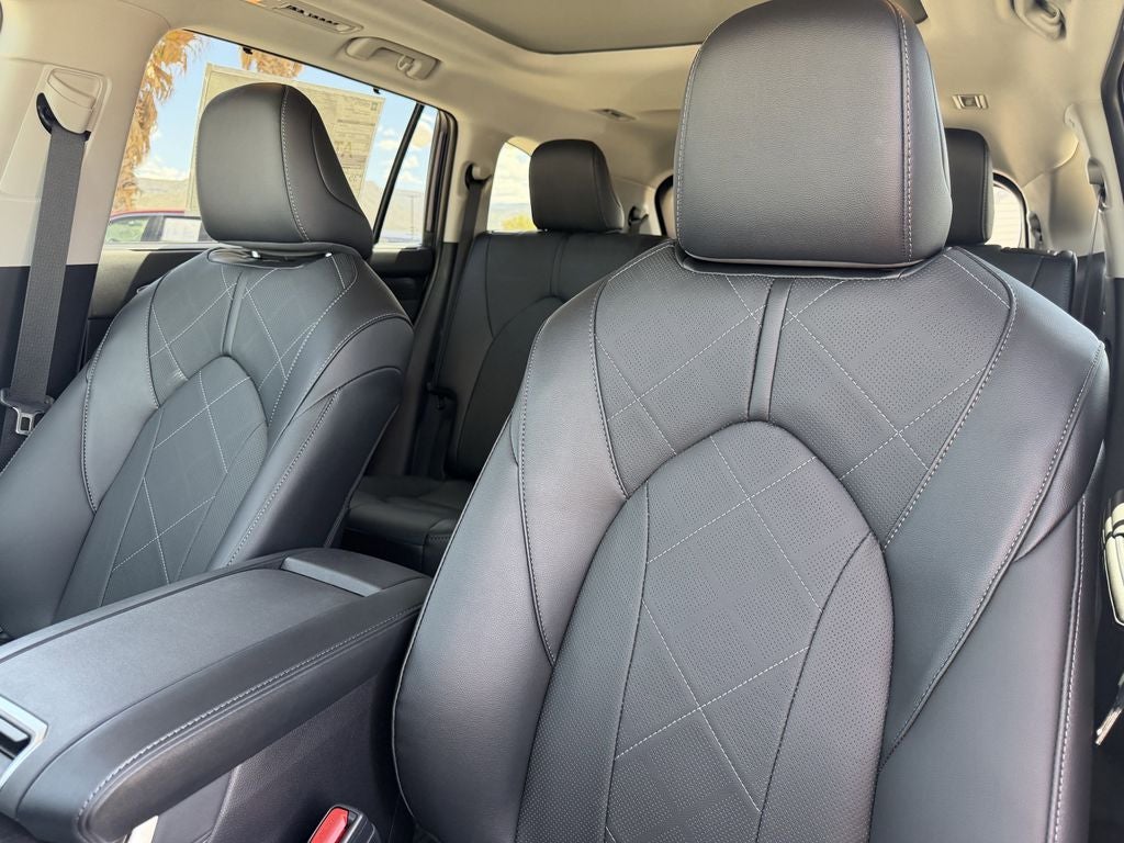 2026 Toyota Highlander Platinum - Photo 23