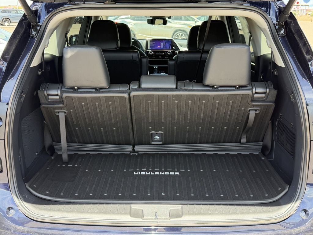 2026 Toyota Highlander Platinum - Photo 26