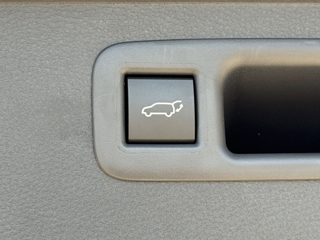 2026 Toyota Highlander Platinum - Photo 27