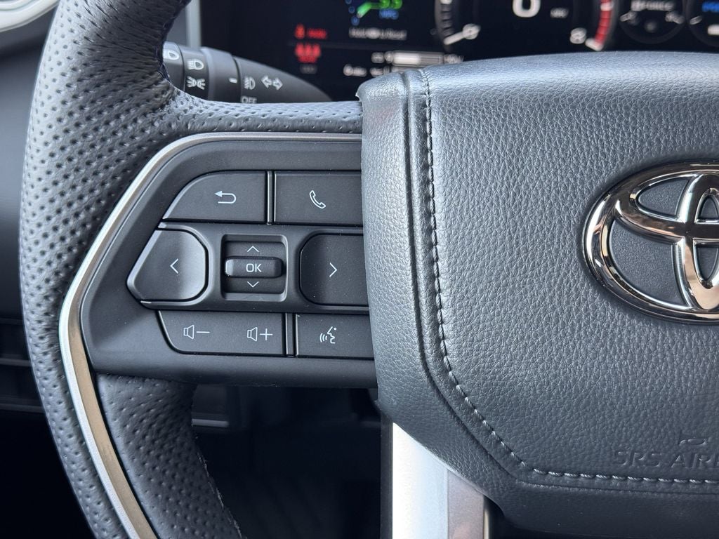 2025 Toyota Tundra i-FORCE MAX Tundra Platinum