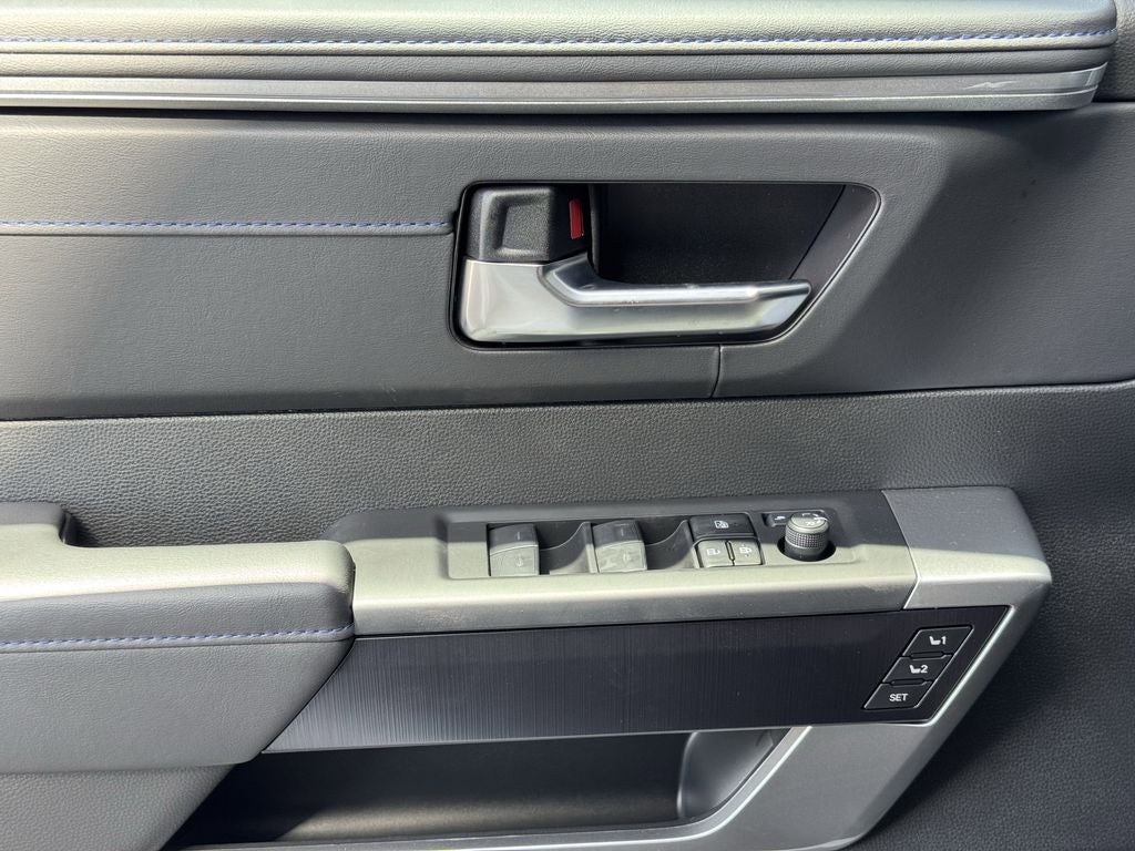 2025 Toyota Tundra i-FORCE MAX Tundra Platinum