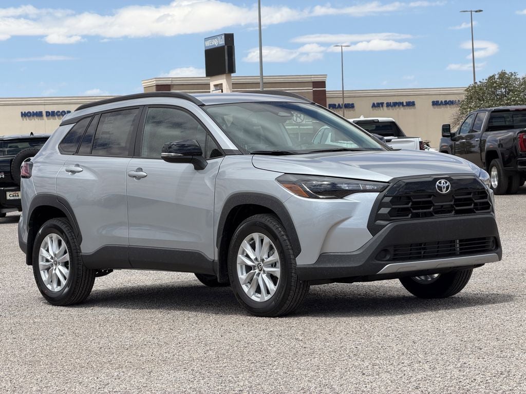 2026 Toyota Corolla Cross LE