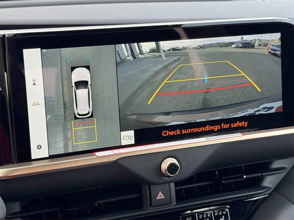 2025 Toyota Toyota Crown Signia Limited