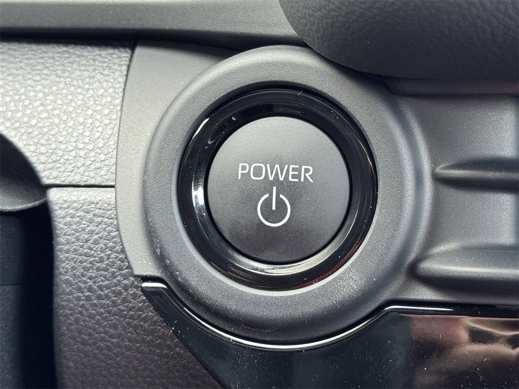 2025 Toyota Toyota Crown Signia Limited