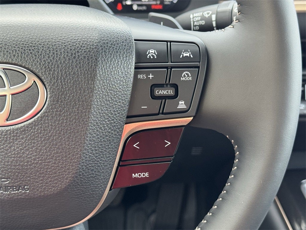 2025 Toyota Toyota Crown Signia Limited