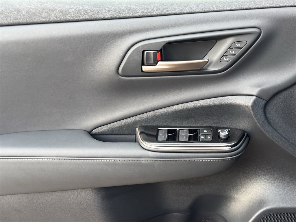 2025 Toyota Toyota Crown Signia Limited