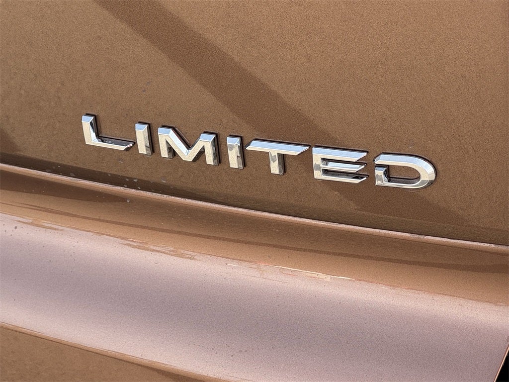 2025 Toyota Toyota Crown Signia Limited