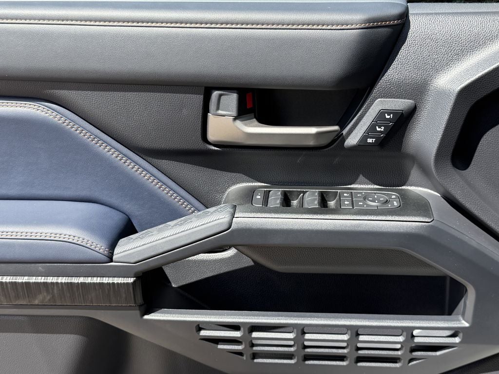 2026 Toyota 4Runner i-FORCE MAX 4Runner Platinum