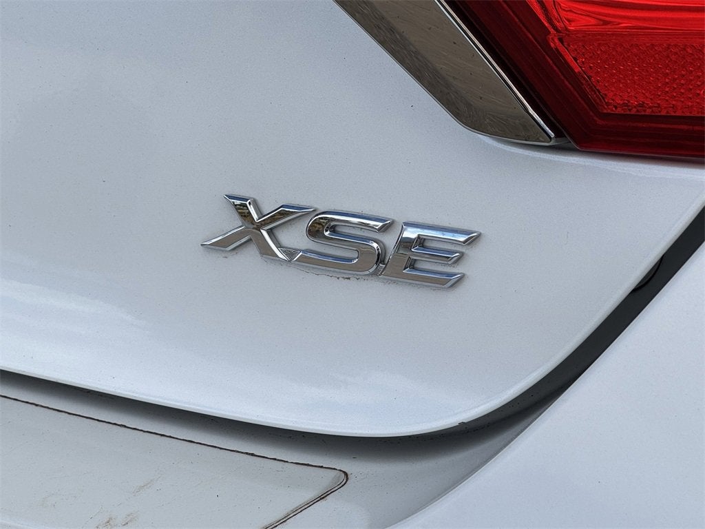 2016 Toyota Camry XLE