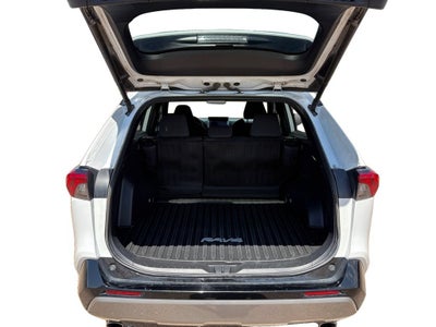 2025 Toyota RAV4 Hybrid SE