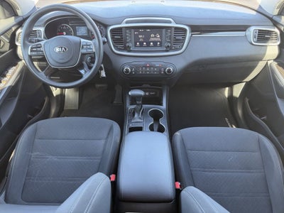 2020 Kia Sorento LX V6