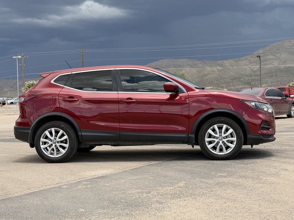 2022 Nissan Rogue Sport S