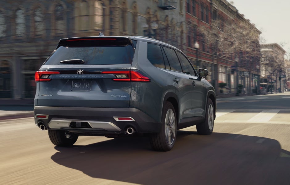 Grand Highlander Driving on the road