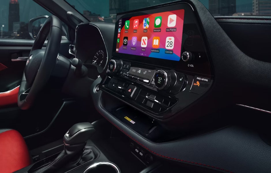 Toyota Highlander Multimedia touchscreen
